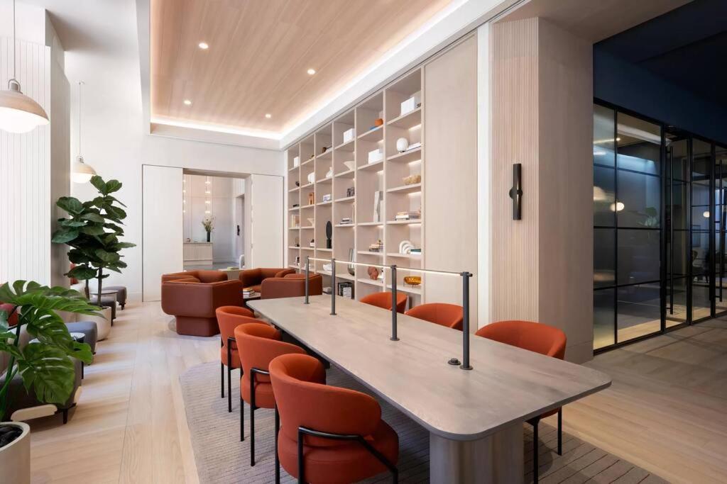 Lux Designer Nomad 1br Doorman! Apartment *